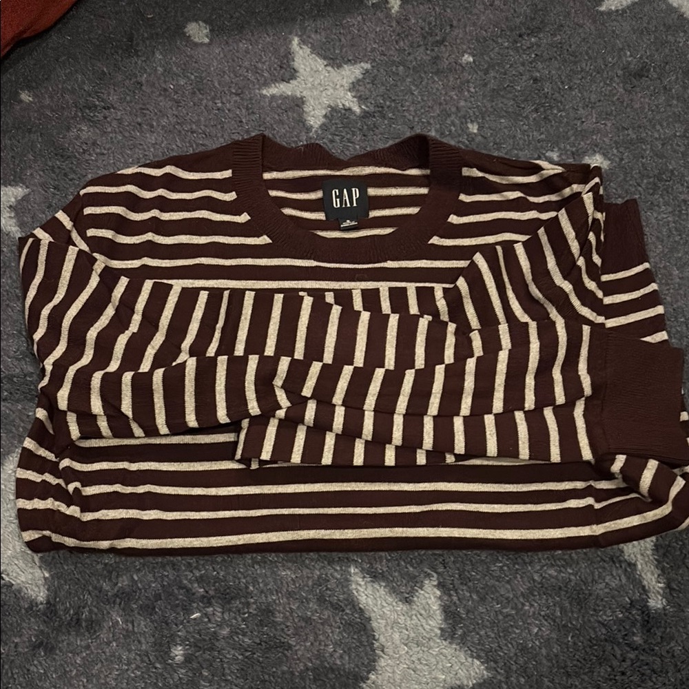 GAP Men's Maroon and Grey Striped Sweater